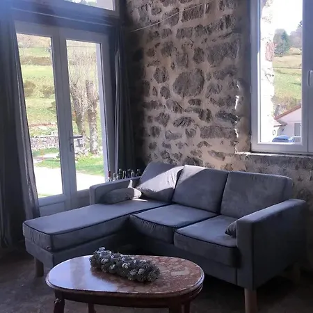 펜션 Maison confortable avec jardin à Borne 80 m²