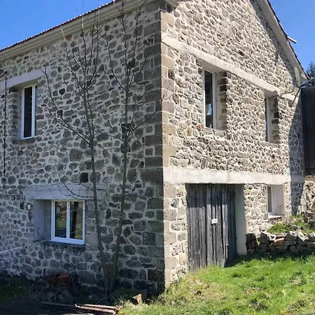 Maison Confortable Avec Jardin A Borne 80 M²