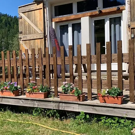 Maison Confortable Avec Jardin A Borne 80 M² Boree