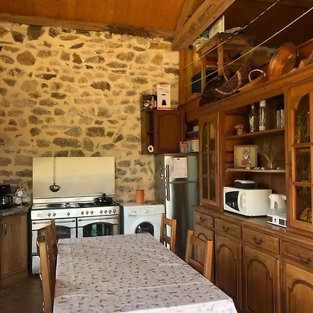 Maison Confortable Avec Jardin A Borne 80 M² 別荘 Boree
