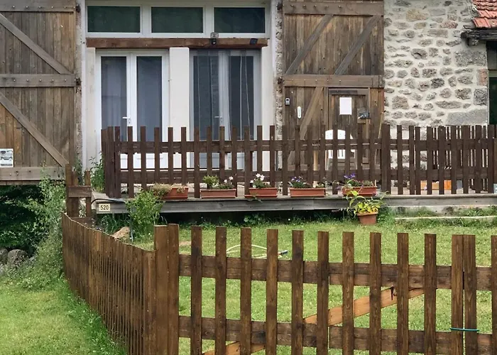 Dom wakacyjny Maison Confortable Avec Jardin A Borne 80 M²